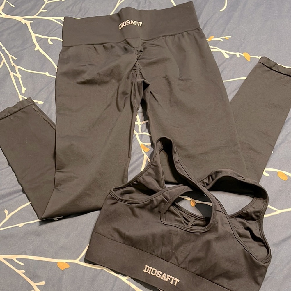 Diosafit Onyx Sculpt Legging and Sport Bra Set